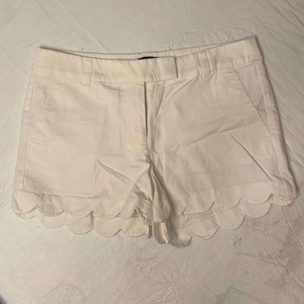 White J. Crew scalloped hem shorts. Size 6.